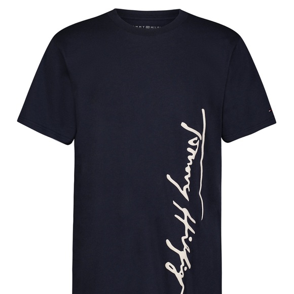 Tommy Hilfiger T-Shirt -NWT🤩 - Picture 2 of 2